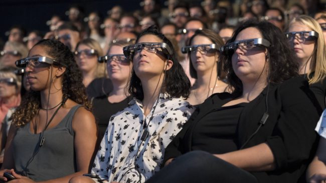 National Theatre y la experiencia Moverio